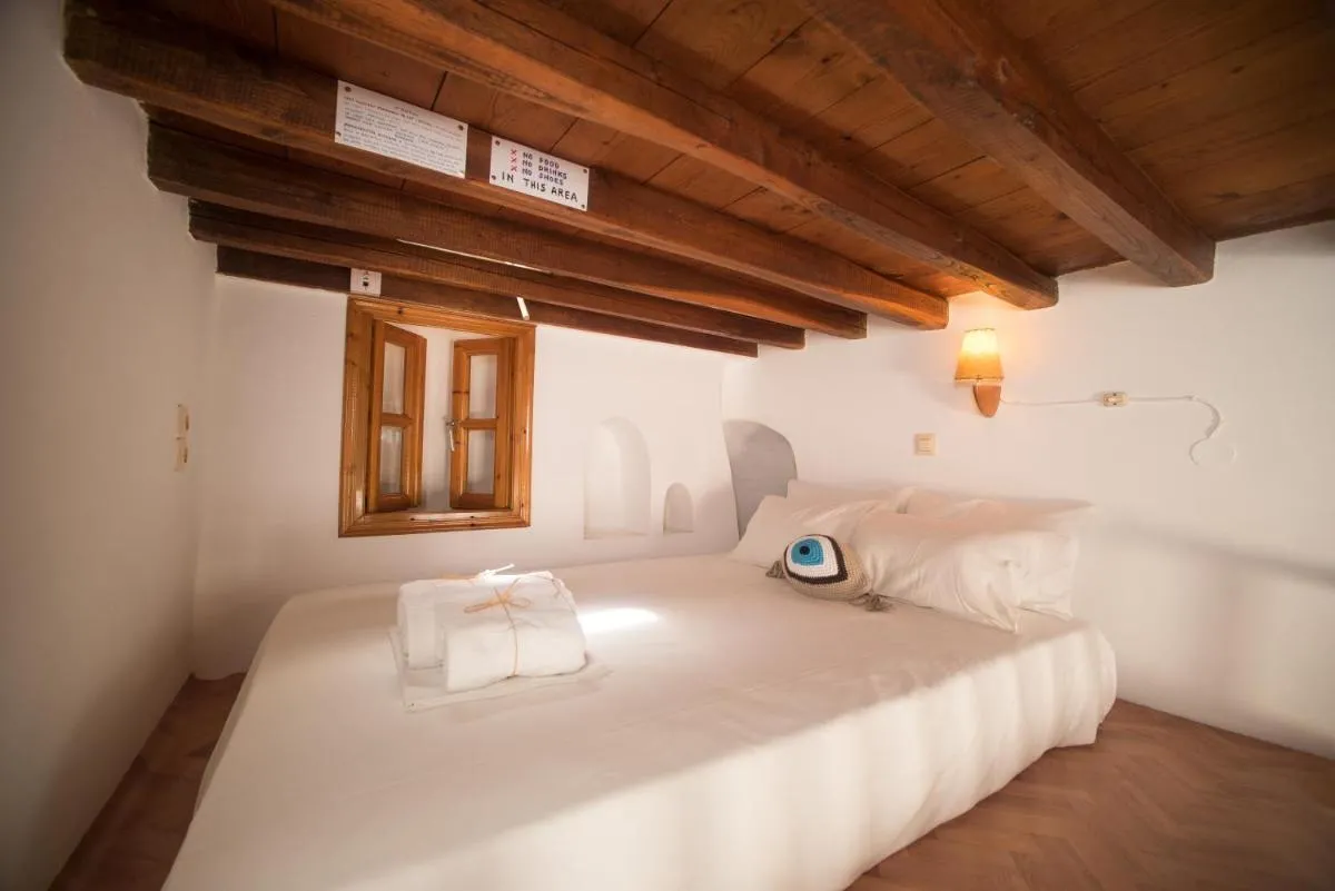 Image 1 of Bright & Relaxing Loft with attic room in the heart of Mykonos city