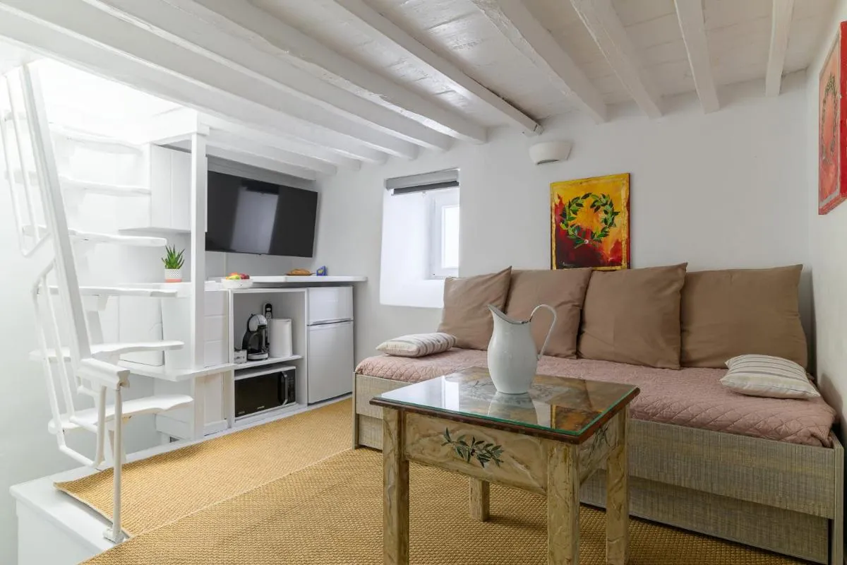 Image 5 of ELPIS MYKONOS APARTMENTS – Mykonos Town Delos Port