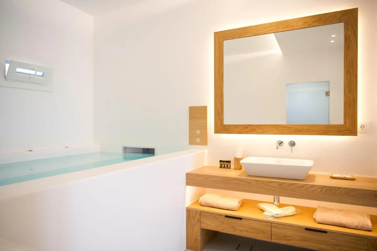 Image 2 of Elit Suites Mykonos