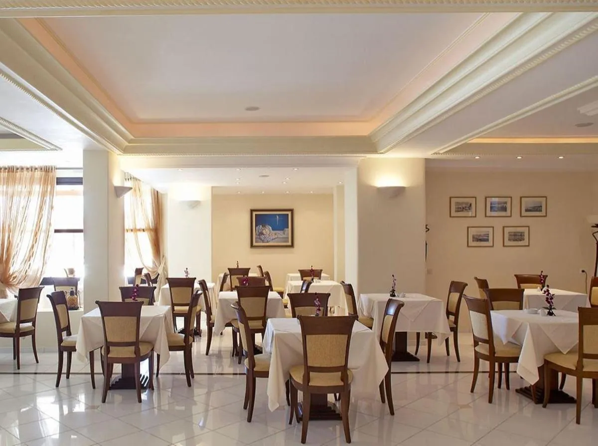 Image 4 of Grand Beach Hotel