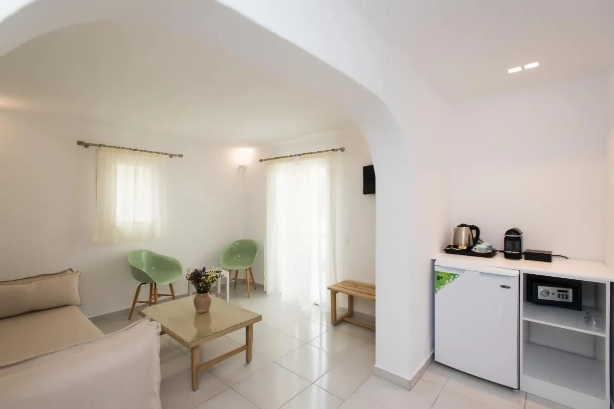 Image 3 of Hotel Charissi