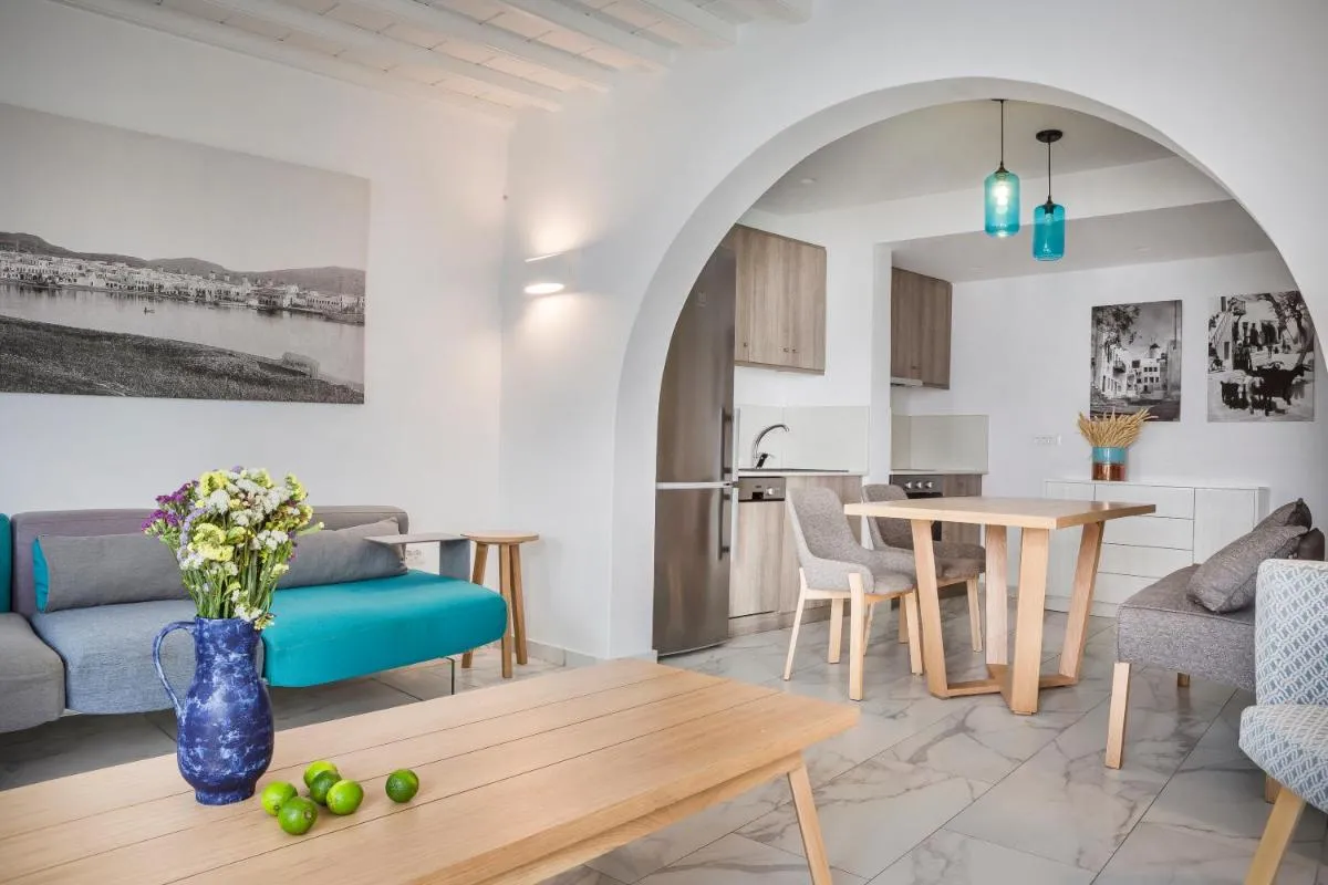 Image 2 of Kostantis Town Suites