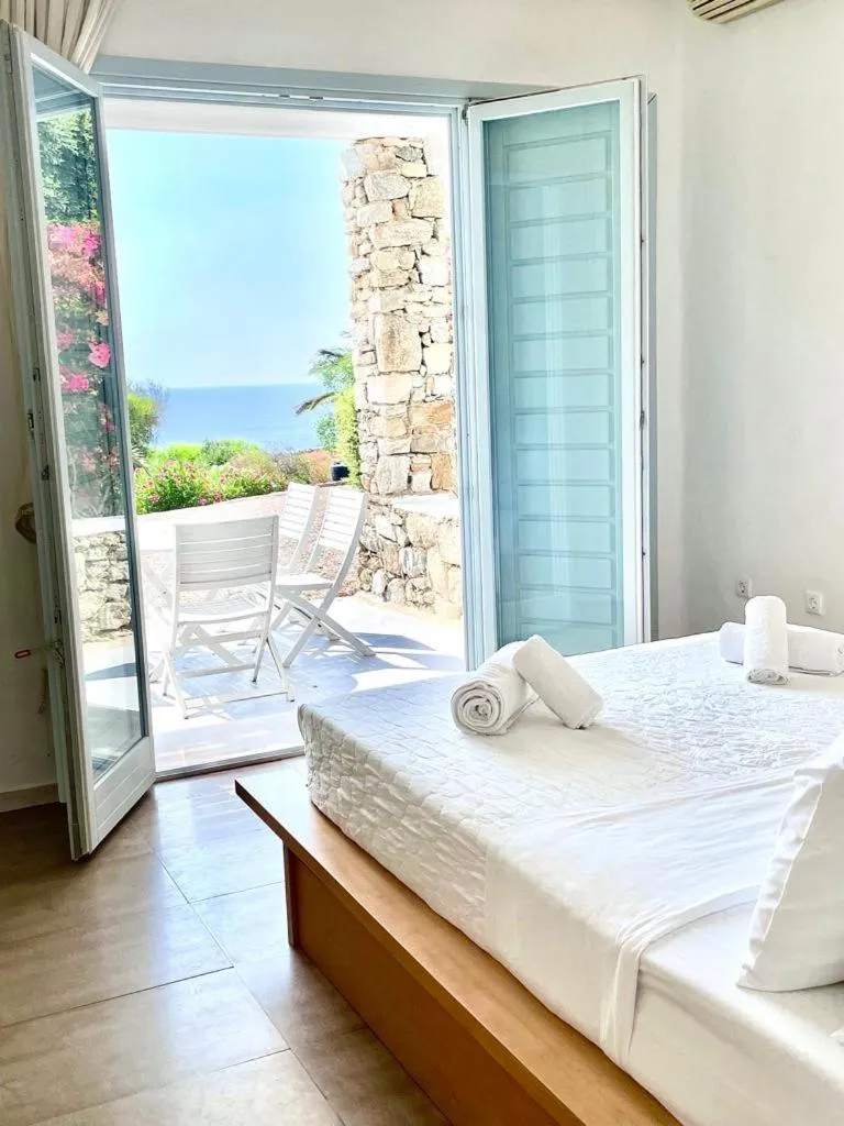 Image 3 of Laguna Blue Villa