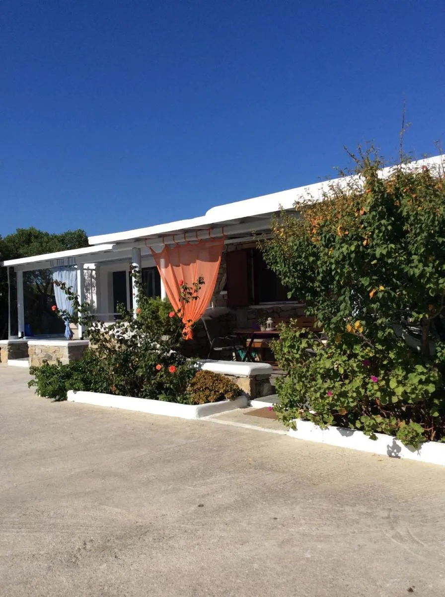 Image 3 of Liana Studios