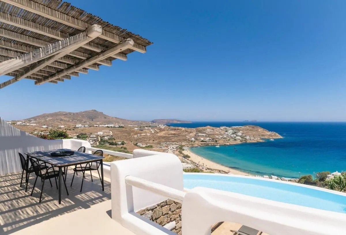 Image 5 of Luxury villa with stunning views above Kalo Livadi