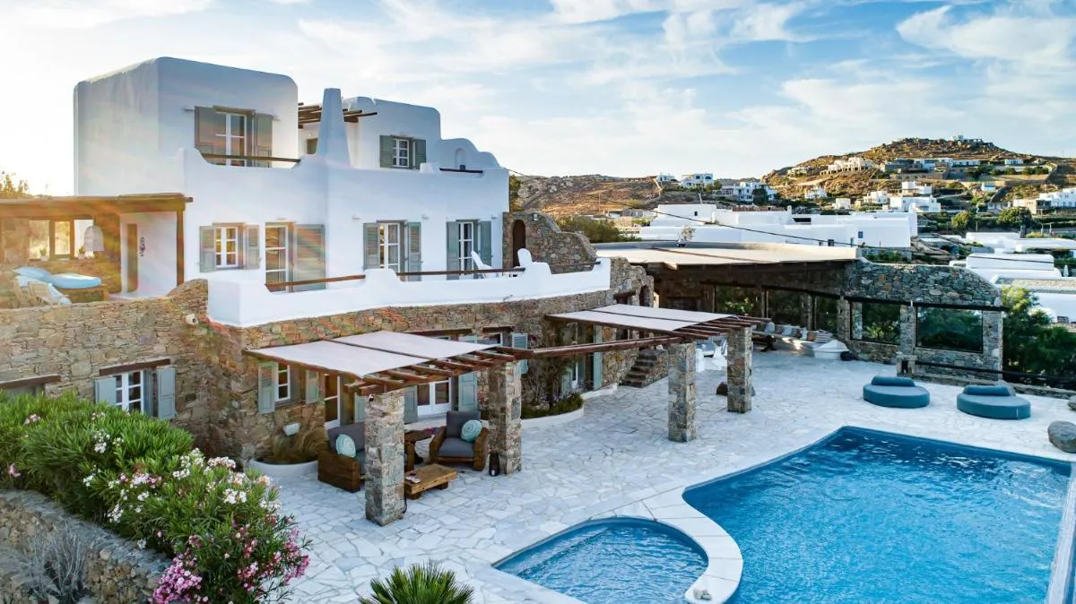 Image 1 of Melangio Villa Private Pool & Sunrise Views – 2024 Renovation