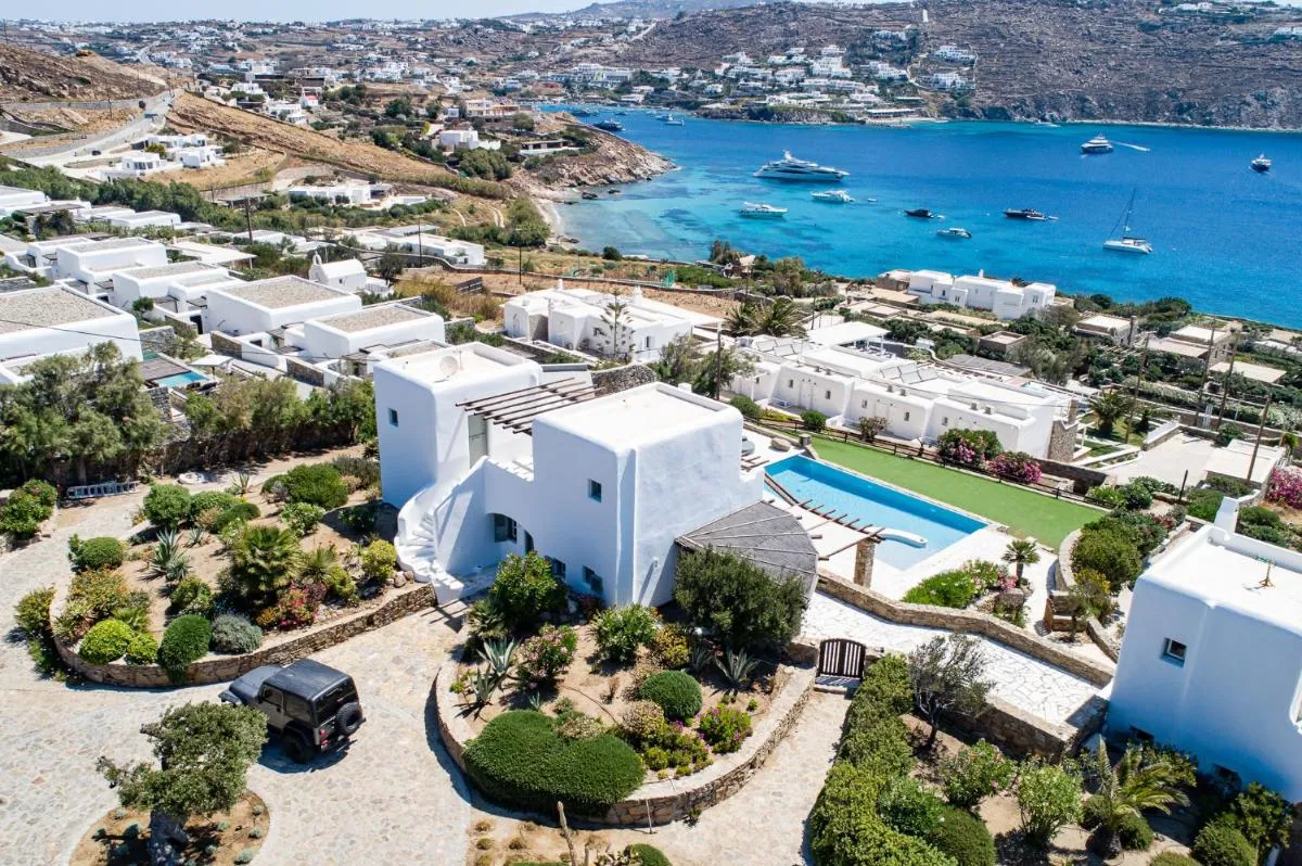 Image 2 of Melangio Villa Private Pool & Sunrise Views – 2024 Renovation