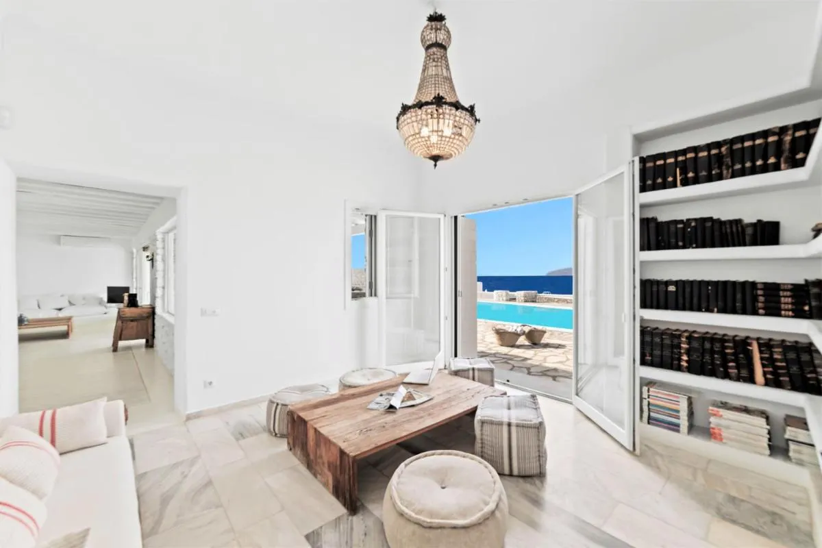 Image 1 of MichaelAngelo Villa