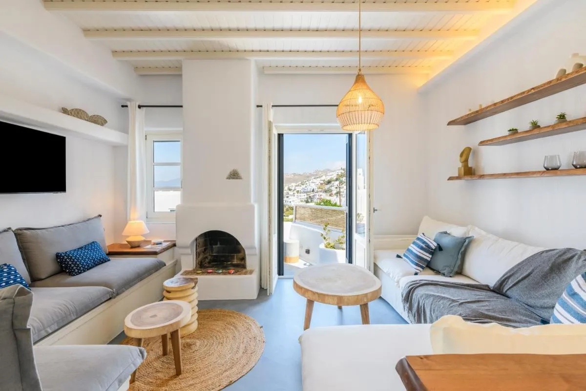 Image 2 of Mykonos Perla Town House