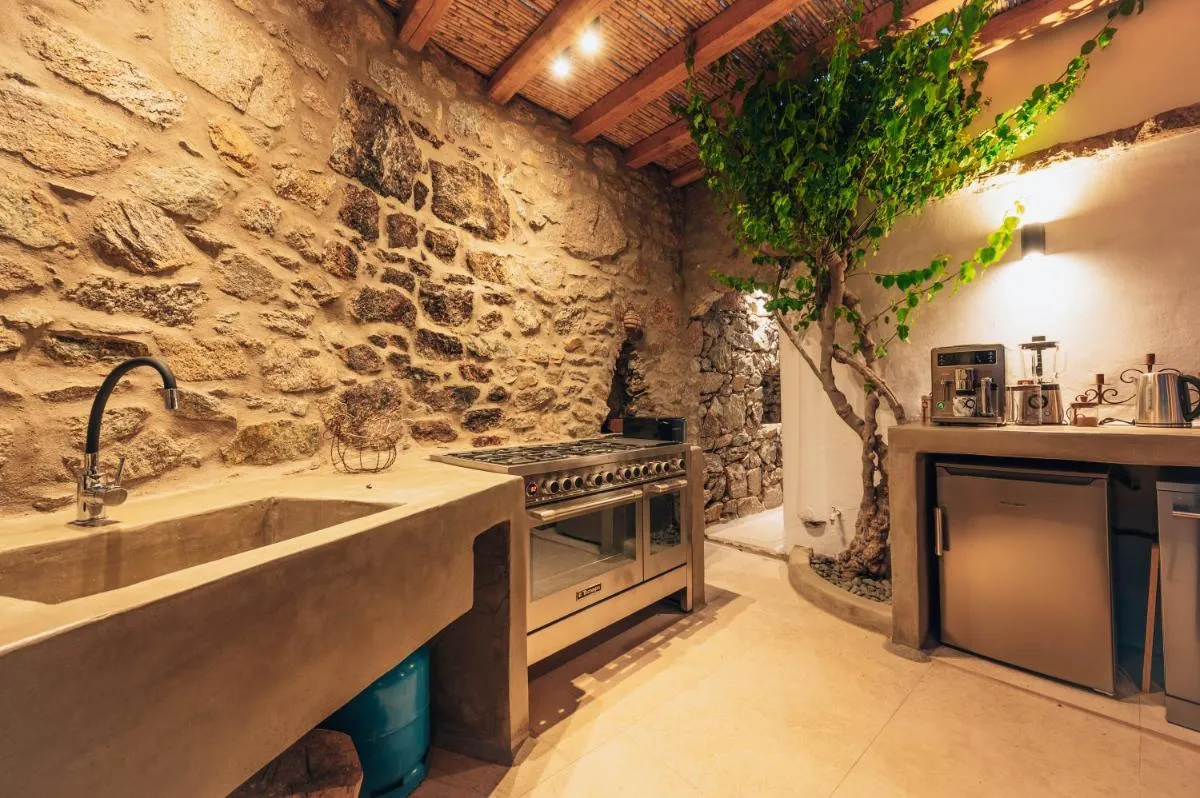 Image 2 of Nomade Villa 4 BD in Psarou