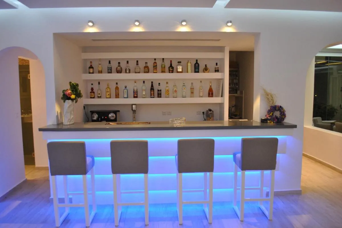 Image 4 of Petinaros Hotel