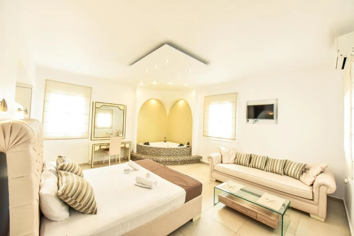 Image 1 of Queen Boutique Suites