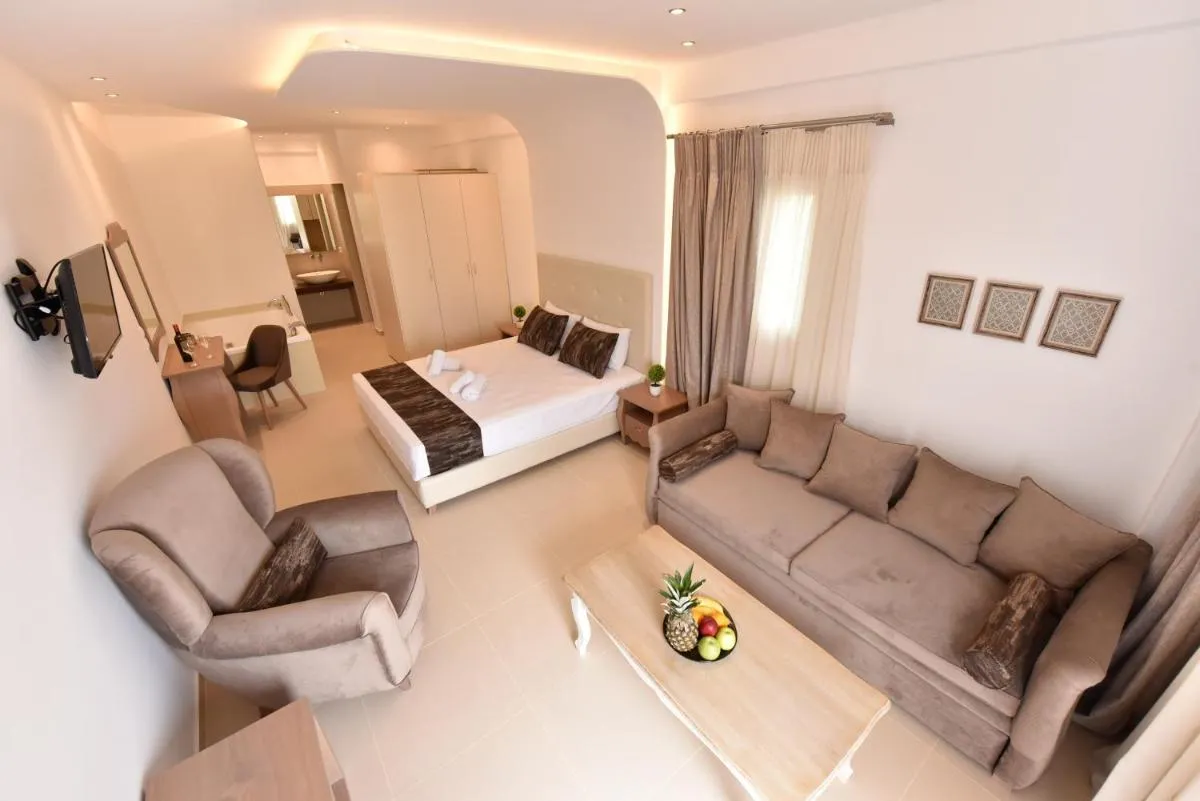 Image 6 of Queen Boutique Suites