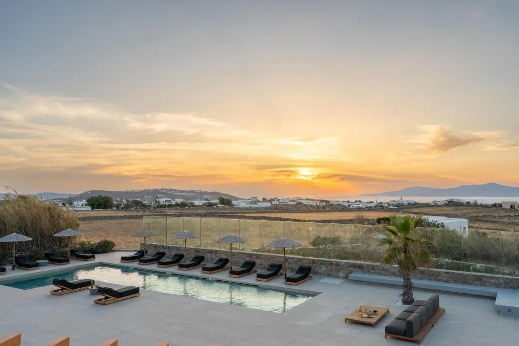 Image of Regency Sunset Suites