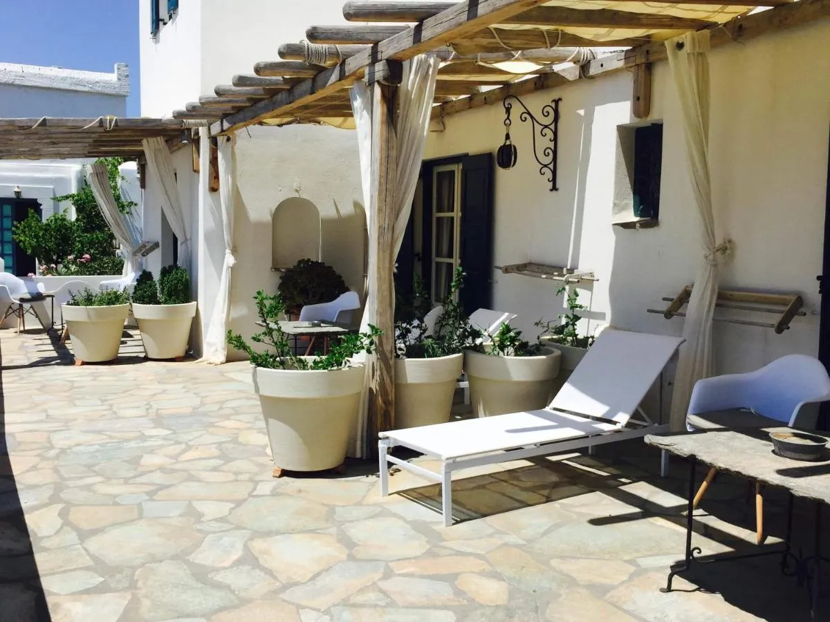Image 2 of Studios & Suites Rania
