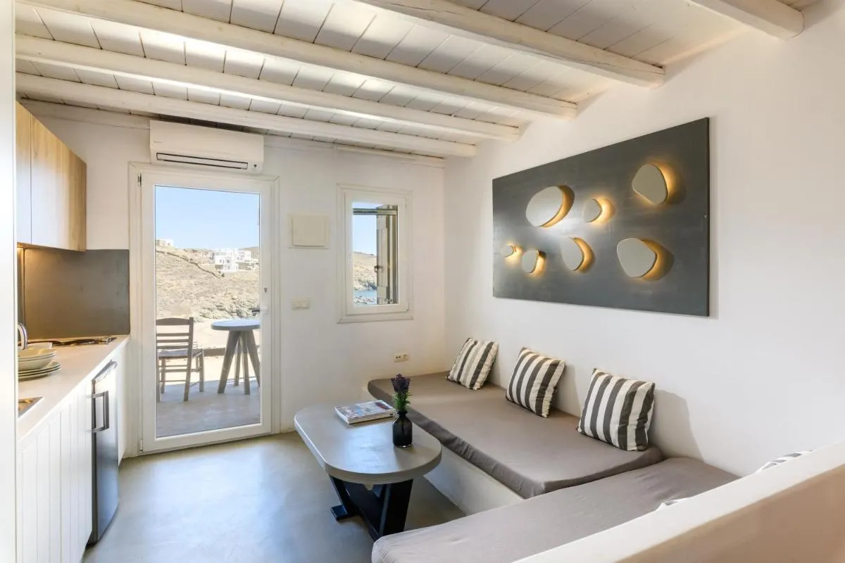 Image 2 of Ultramare Superior Suites with Seaview
