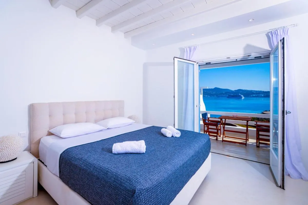 Image 1 of VILLA MAJESTIC CIEL Private beach