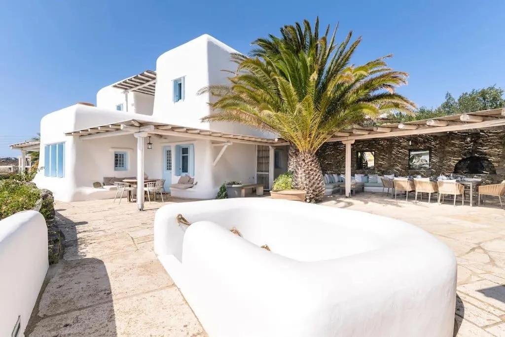 Image 2 of Verdemare West Villa