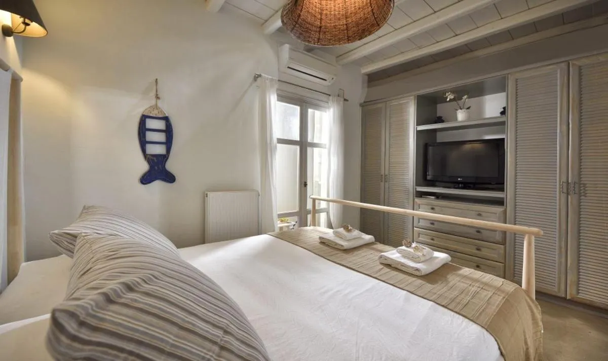Image 4 of Villa Mon Rêve with Private Jacuzzi “5-minute walk – Ornos beach”