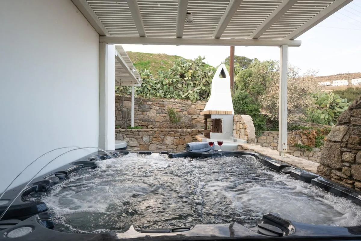 Image 2 of Villa Mon Rêve with Private Jacuzzi “5-minute walk – Ornos beach”