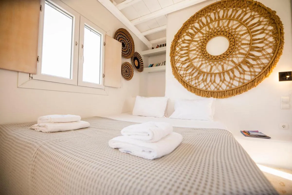 Image 2 of Villa Poppy Mykonos
