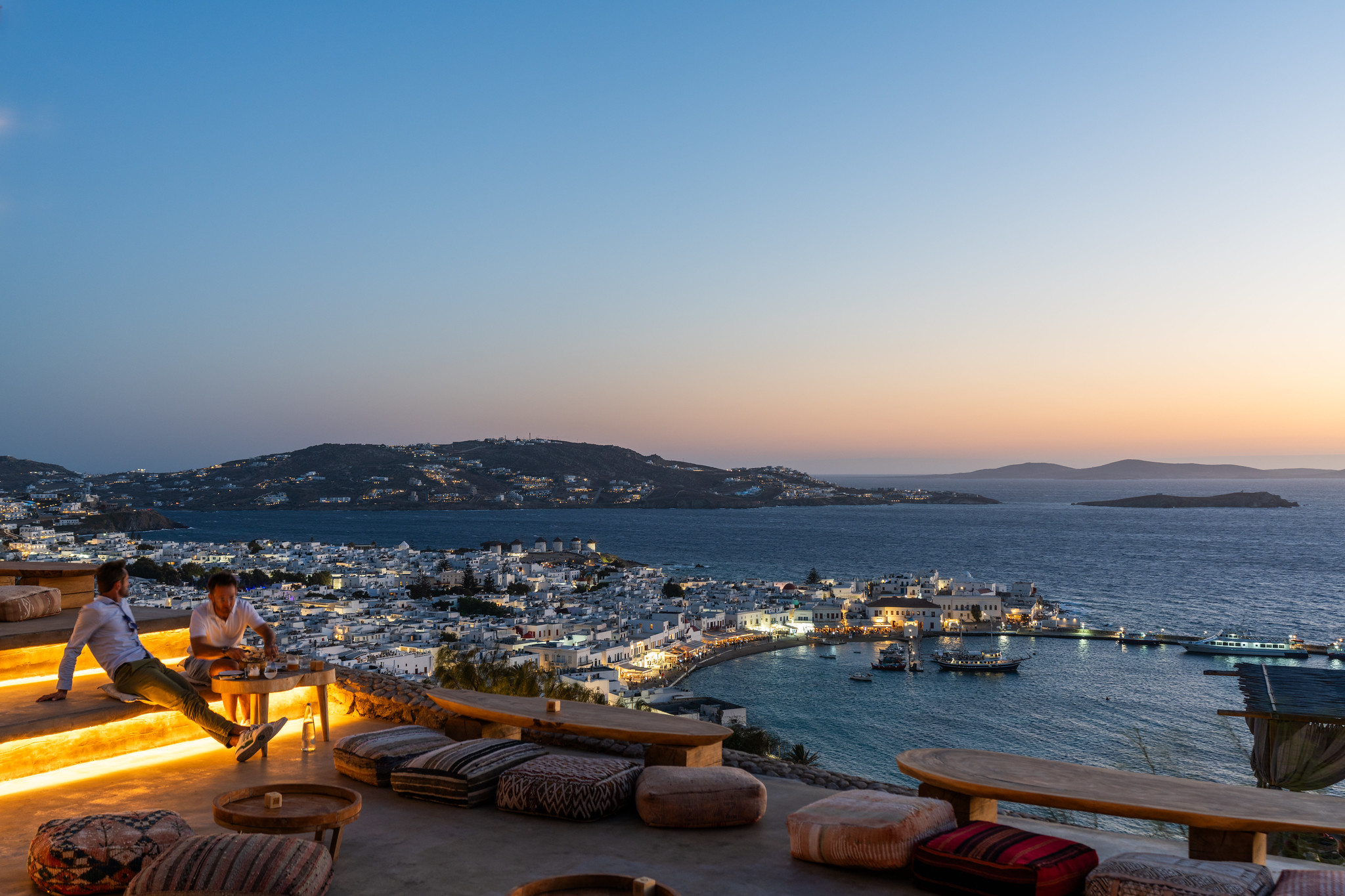 180° Sunset Bar